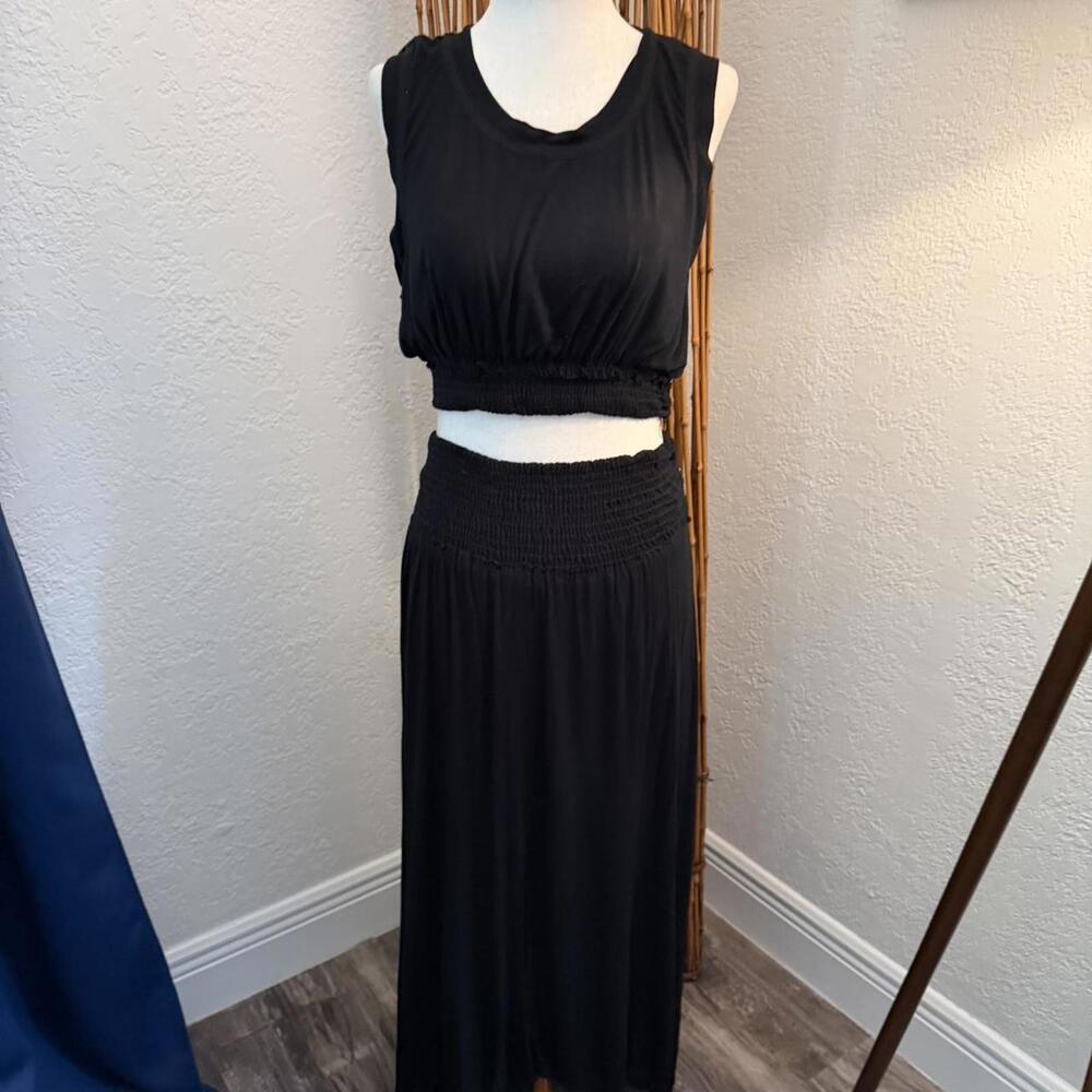 Black FO Beach midi 2 pc with cutout back